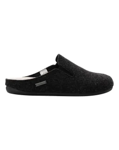 Chris slippers