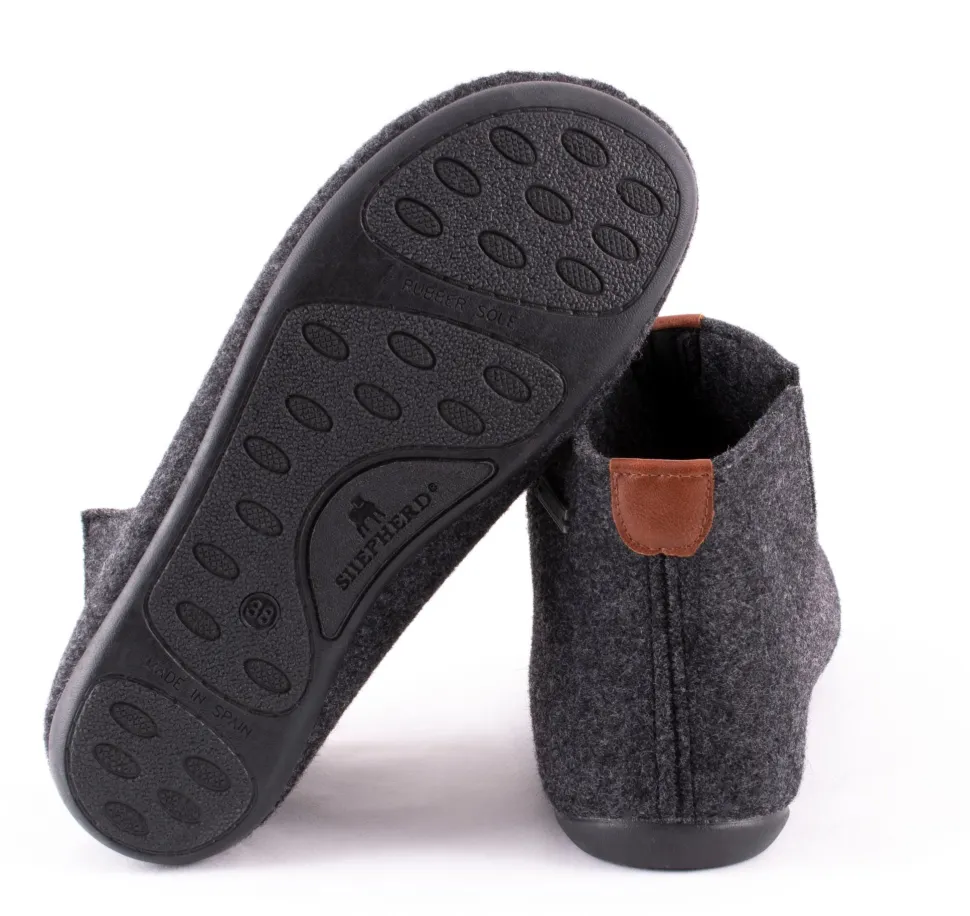 Erik slippers