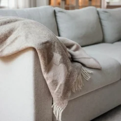 Lennie Jacquard woven blanket