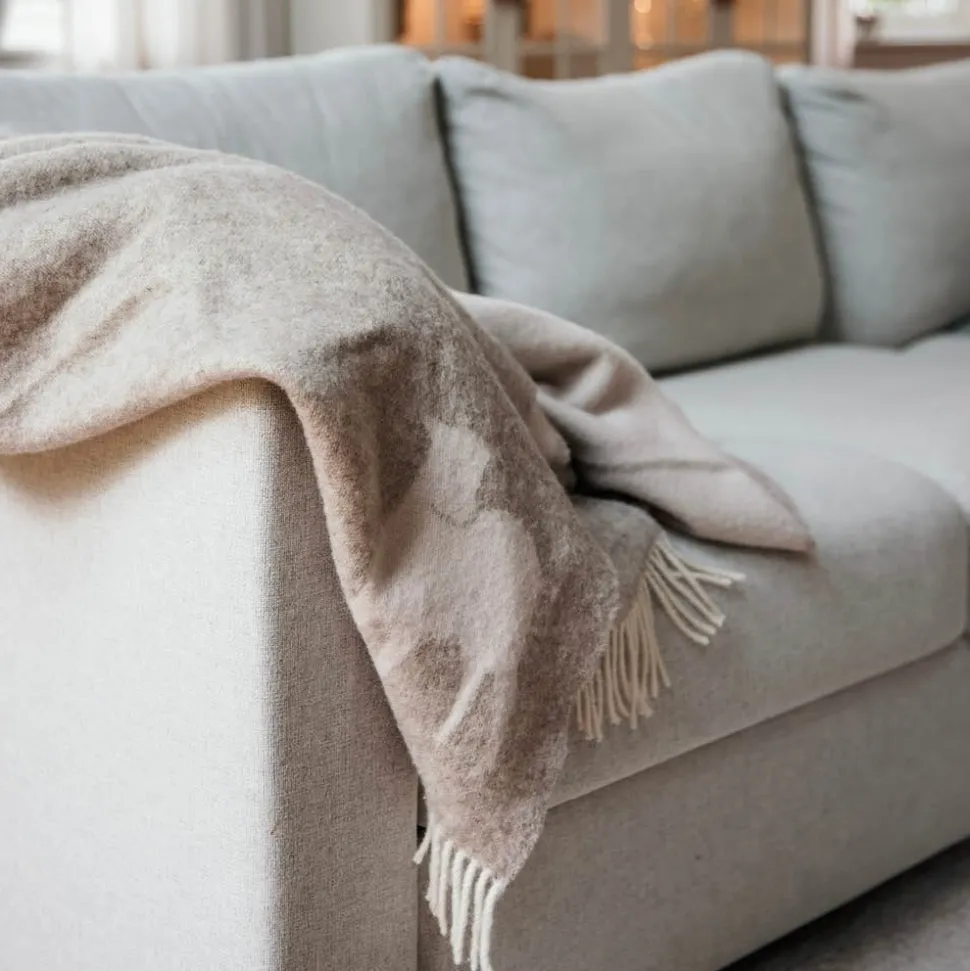 Lennie Jacquard woven blanket