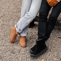Loke suede boots