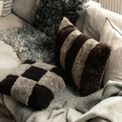 Ruth cushion
