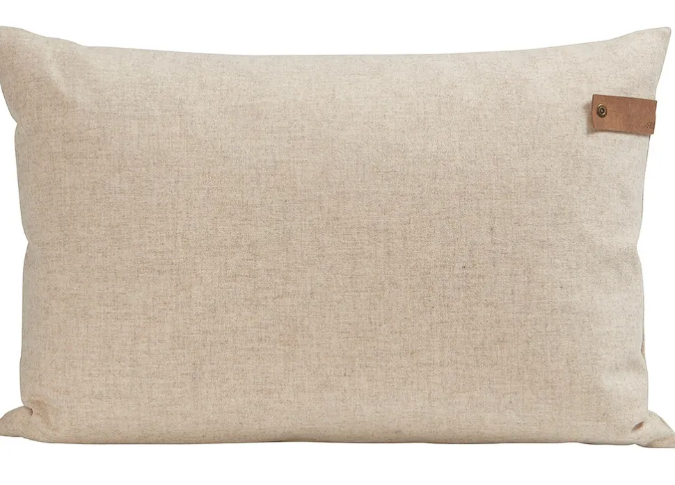 Tina cushion
